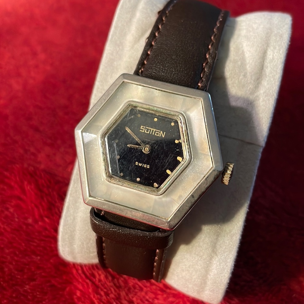 Mens vintage Swiss Wind Up Watch